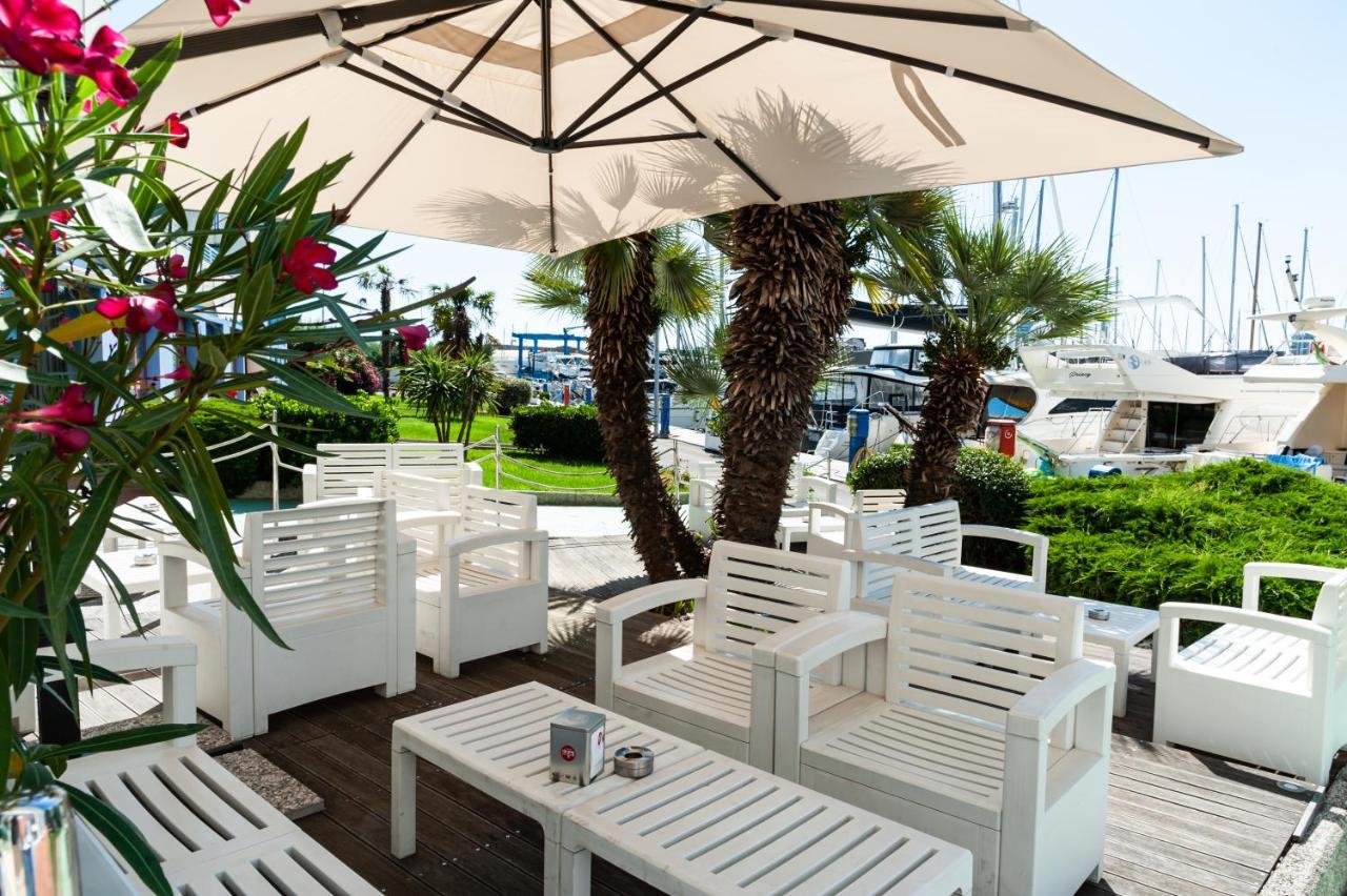 Onda Marina Residence Чезенатіко Екстер'єр фото